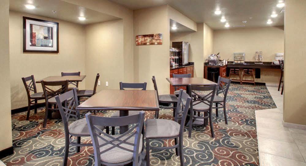 Cobblestone Inn & Suites - St Marys St. Marys 外观 照片
